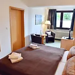 - Der Berghof 3*