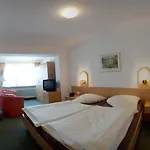 - Der Berghof