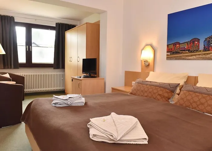 - Der Berghof 3* 브라운라제